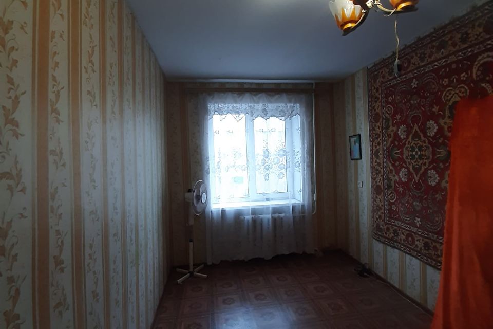 Продаётся 3-комнатная квартира, 57.8 м²