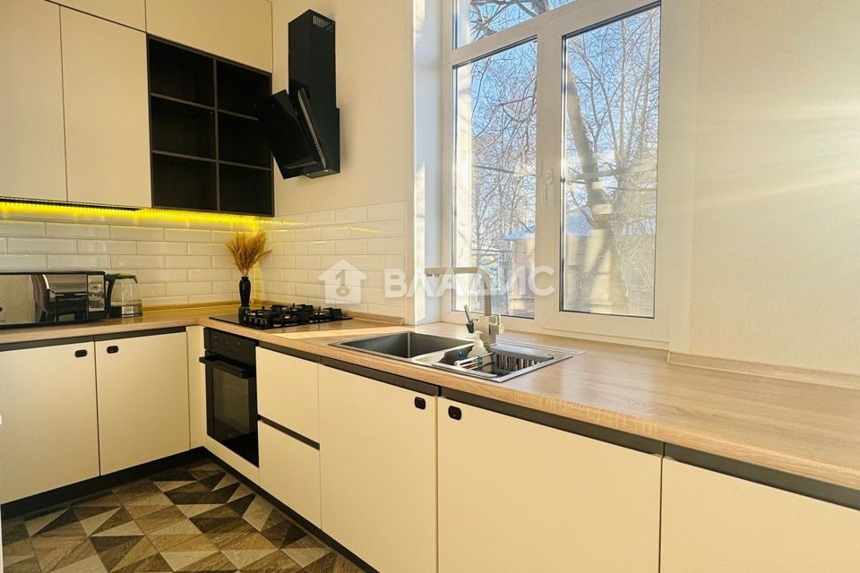 Продаётся 1-комнатная квартира, 46.4 м²