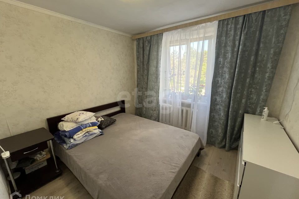 Продаётся 4-комнатная квартира, 76.6 м²