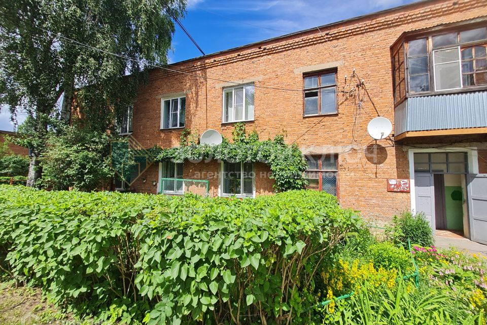 Продаётся комната в 8-комн. квартире, 17.8 м²