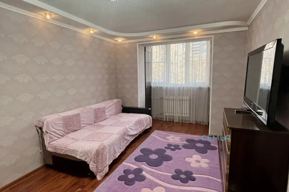 Сдаётся 1-комнатная квартира, 42 м²
