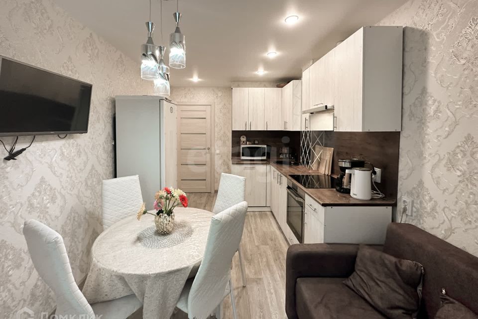 Продаётся 2-комнатная квартира, 53.2 м²