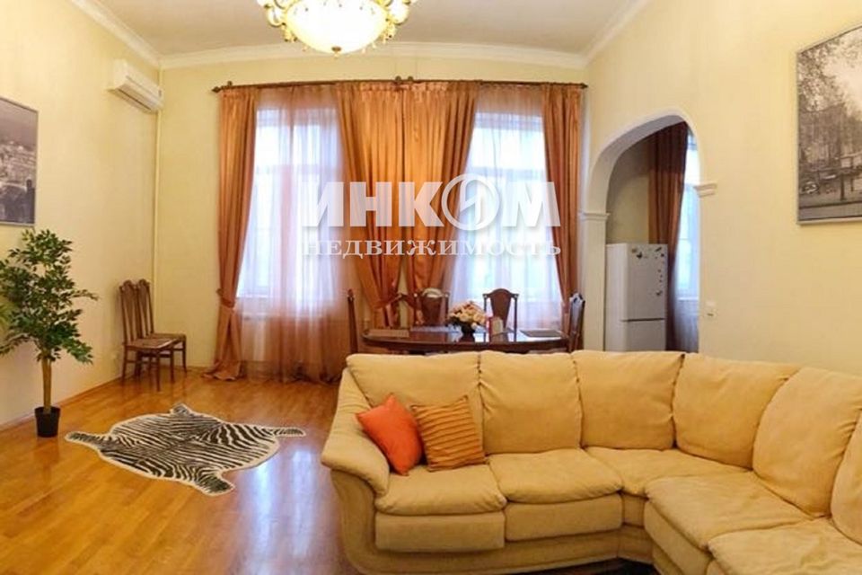 Продаётся 3-комнатная квартира, 108.9 м²