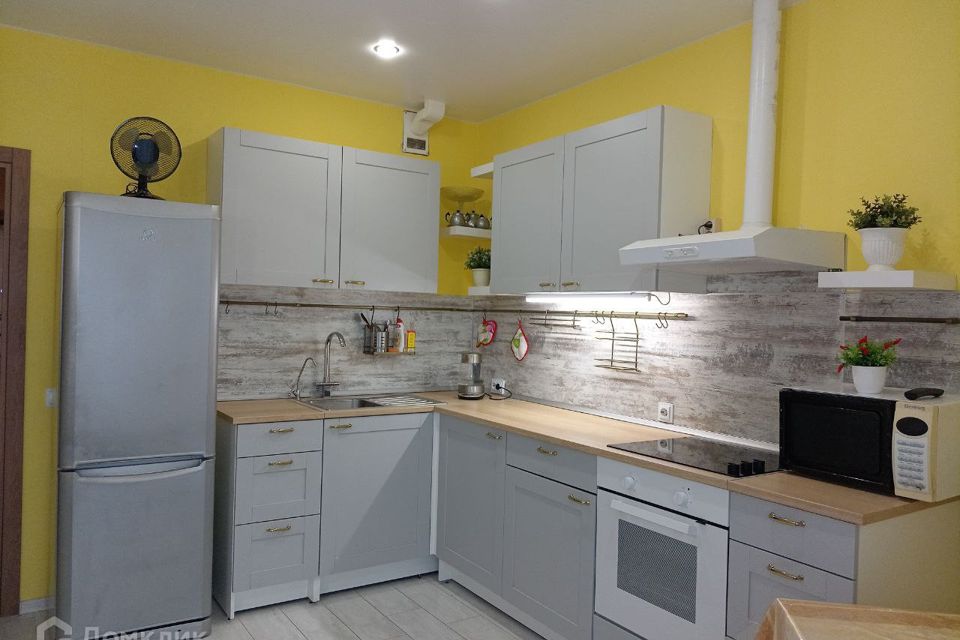Сдаётся 1-комнатная квартира, 40.2 м²