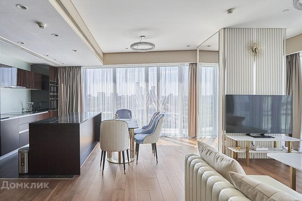 Сдаётся 2-комнатная квартира, 110 м²