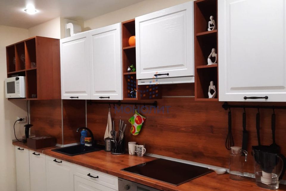 Продаётся 1-комнатная квартира, 42 м²