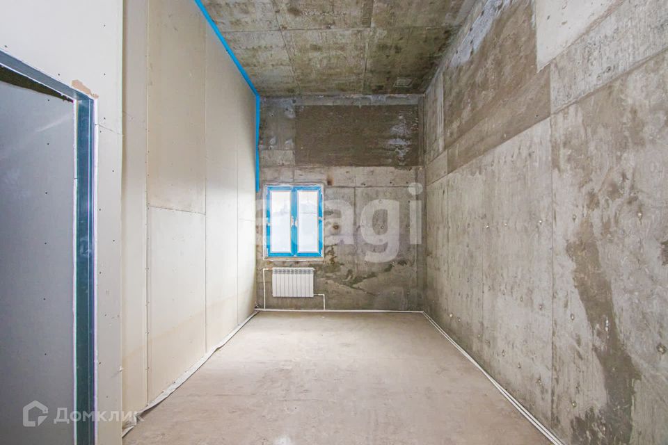Продаётся 3-комнатная квартира, 67.9 м²
