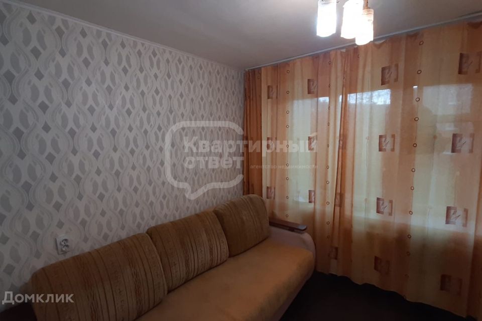 Продаётся комната в 12-комн. квартире, 12.6 м²