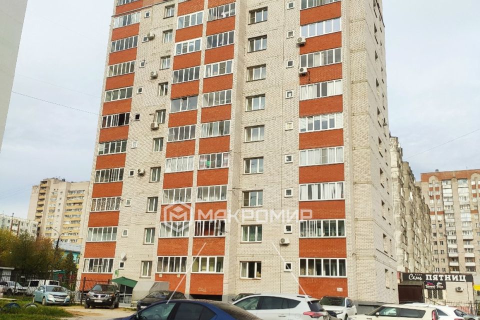 Продаётся 1-комнатная квартира, 42 м²