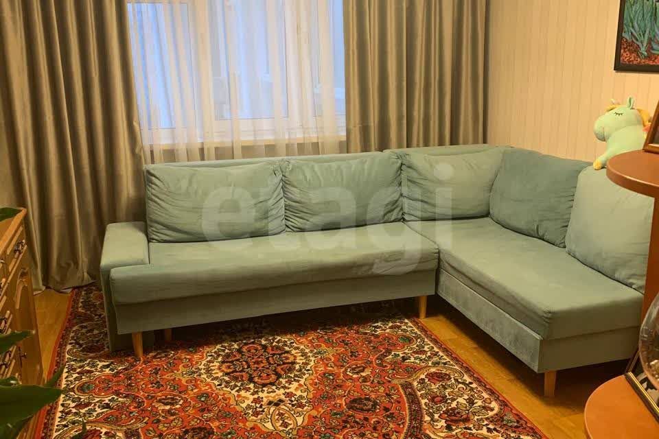 Продаётся 4-комнатная квартира, 103 м²