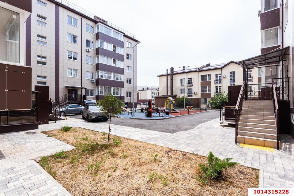 Продаётся 1-комнатная квартира, 37.1 м²
