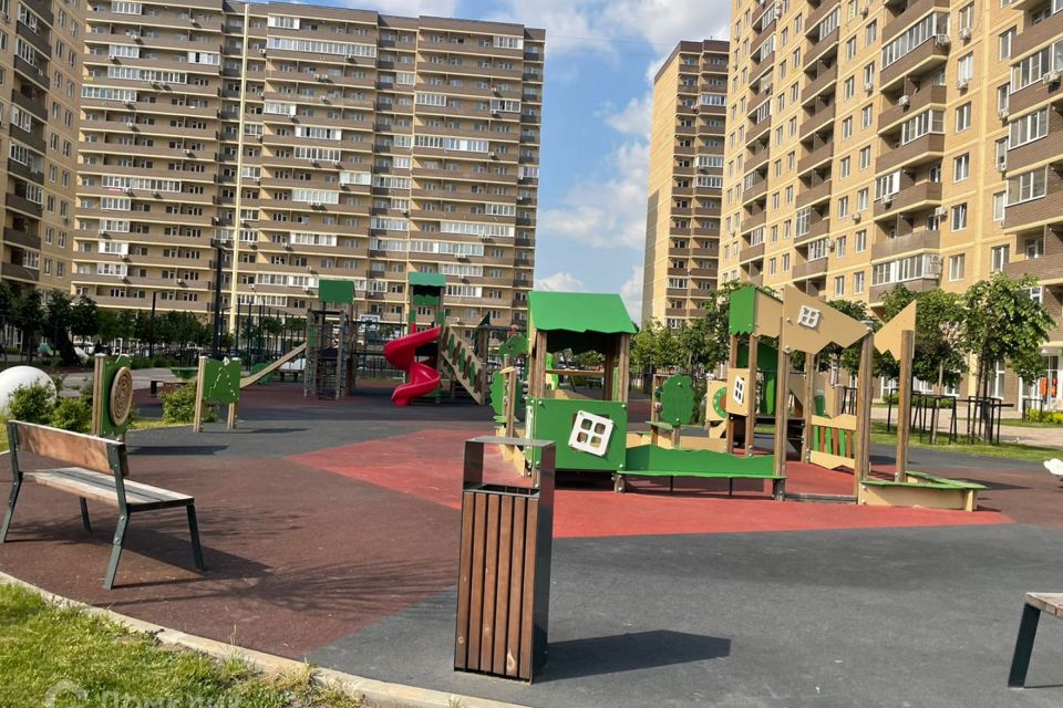 Продаётся 3-комнатная квартира, 56.5 м²