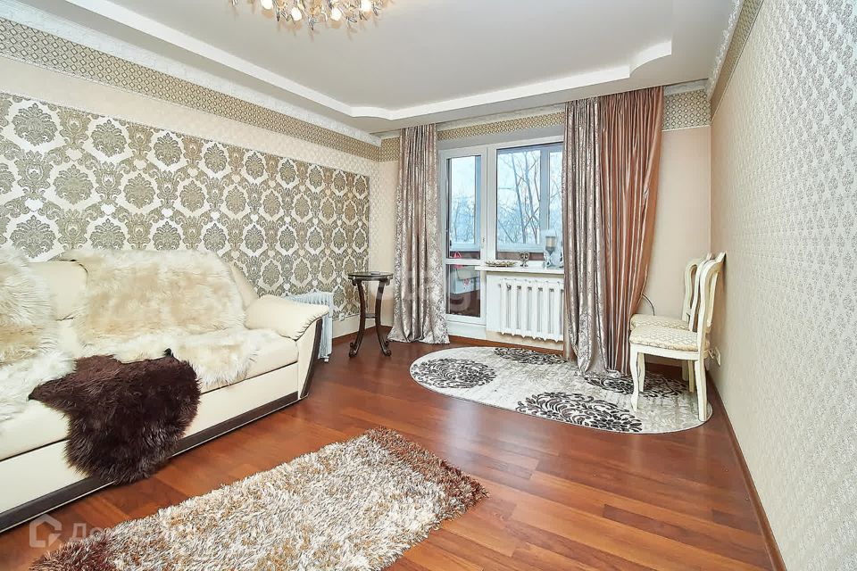 Продаётся 4-комнатная квартира, 115 м²