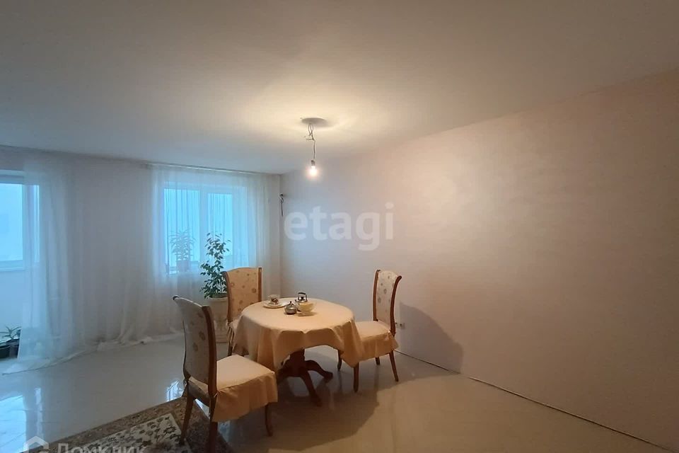 Продаётся 2-комнатная квартира, 58.3 м²