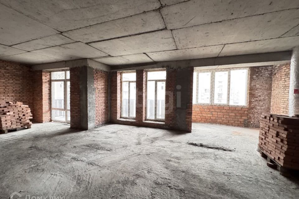 Продаётся 2-комнатная квартира, 76 м²