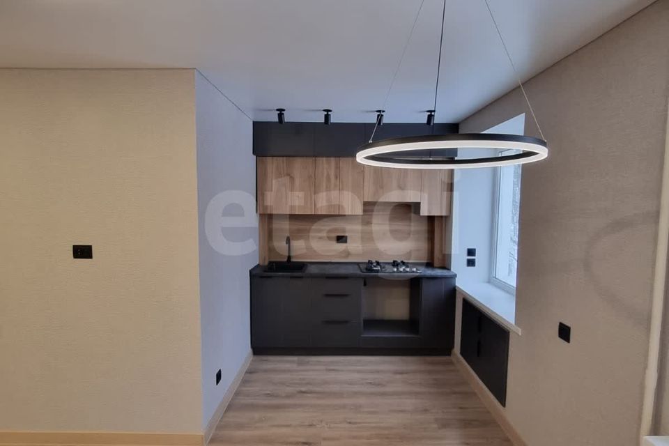 Продаётся 3-комнатная квартира, 61.8 м²