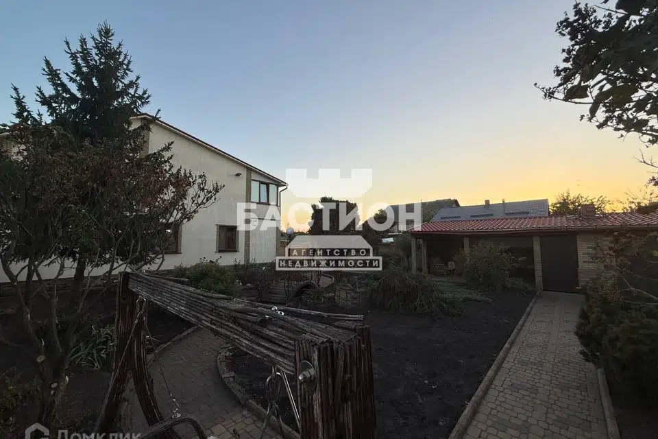 Продаётся 2-этажный дом, 210 м²