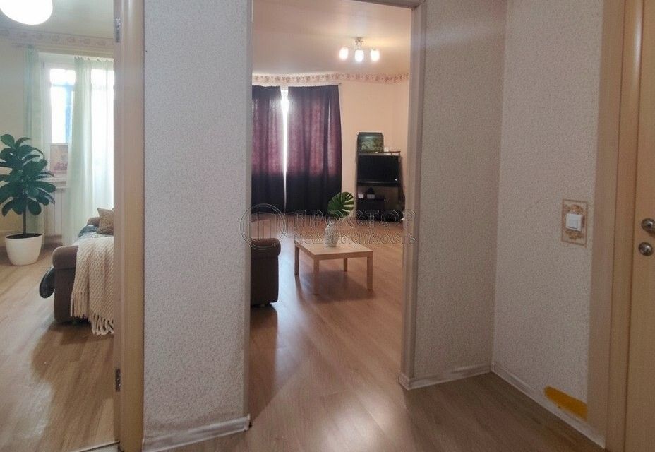 Продаётся 1-комнатная квартира, 49.2 м²