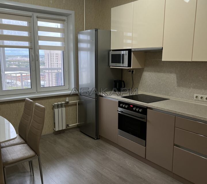 Сдаётся 1-комнатная квартира, 42 м²