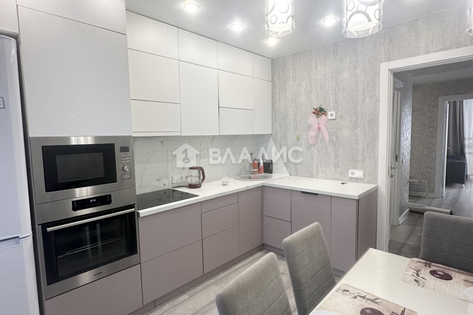 Продаётся 2-комнатная квартира, 57 м²