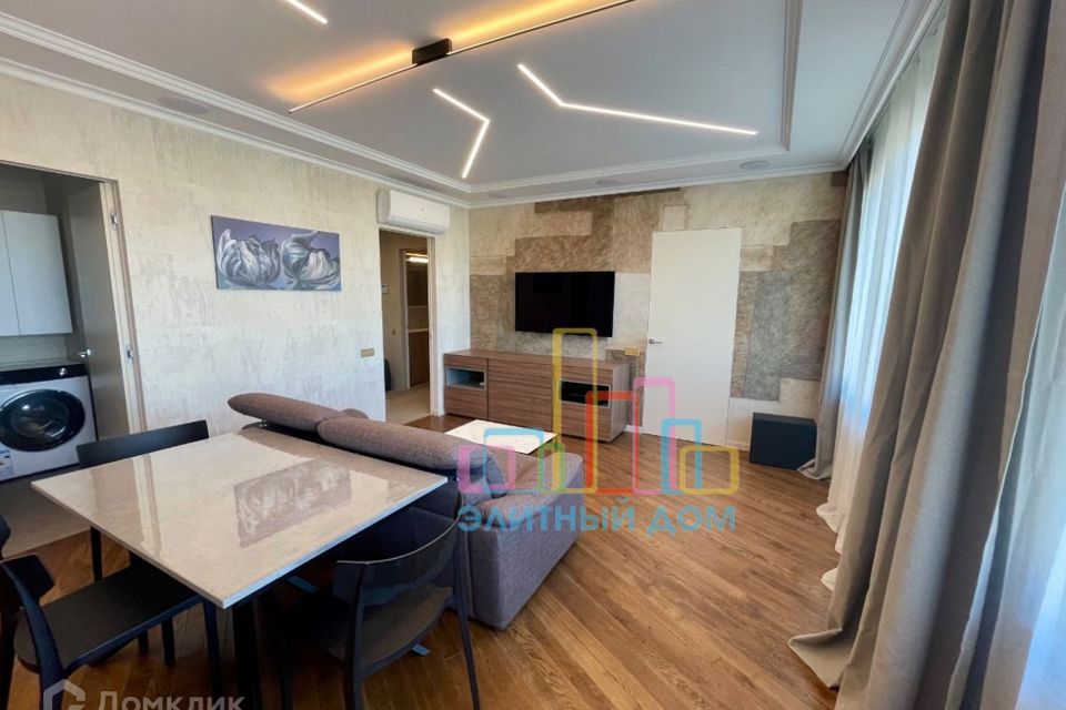 Сдаётся 2-комнатная квартира, 55 м²