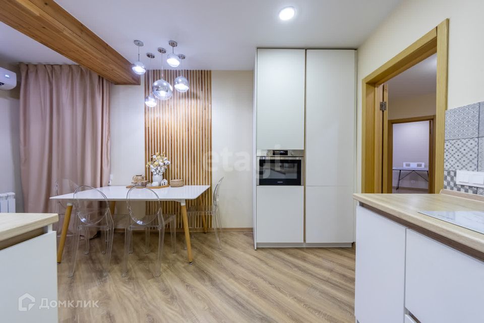 Продаётся 2-комнатная квартира, 70.9 м²