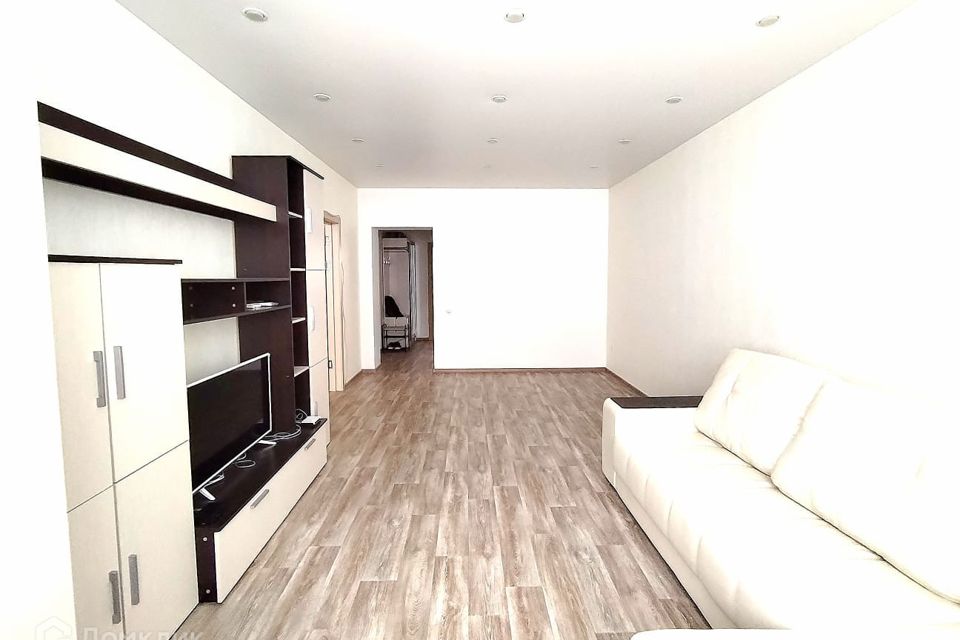 Продаётся 2-комнатная квартира, 67.2 м²