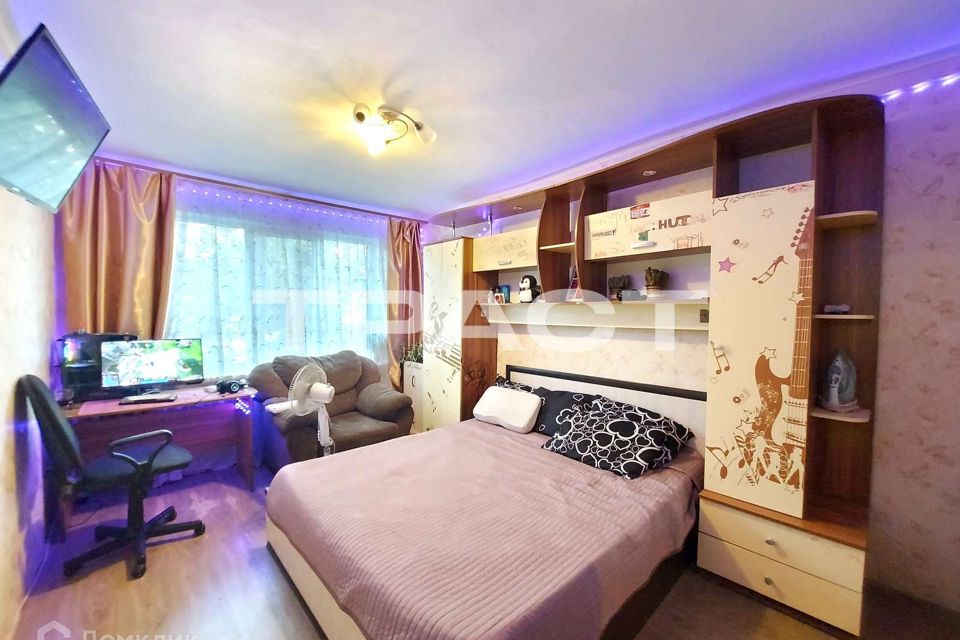 Продаётся 3-комнатная квартира, 56.4 м²