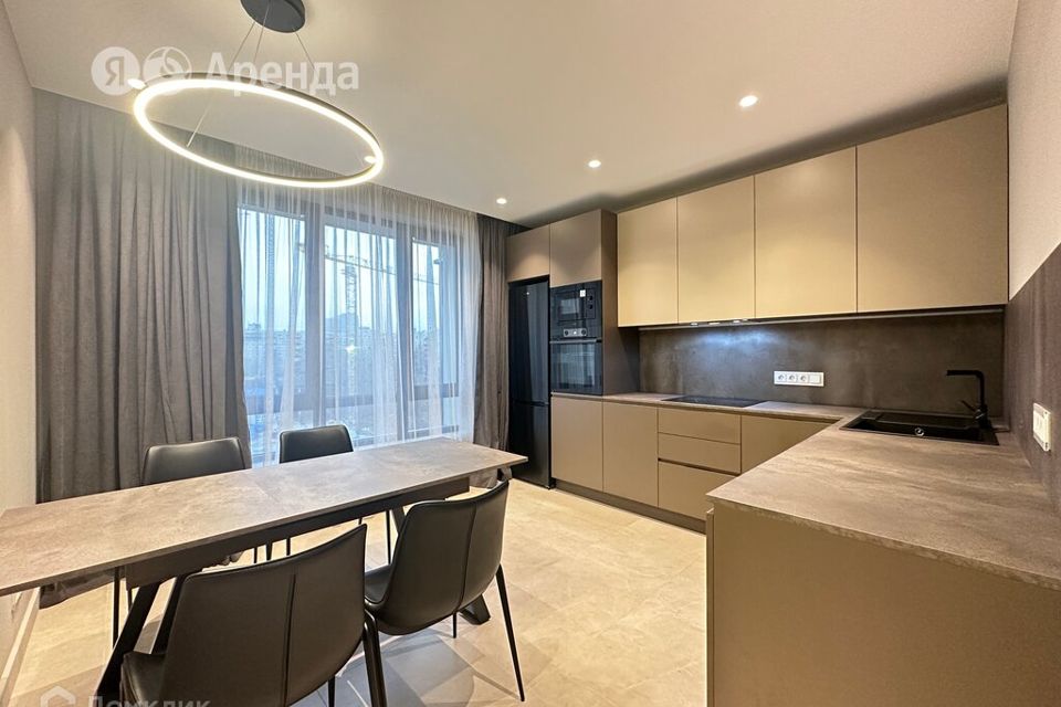 Сдаётся 3-комнатная квартира, 95 м²