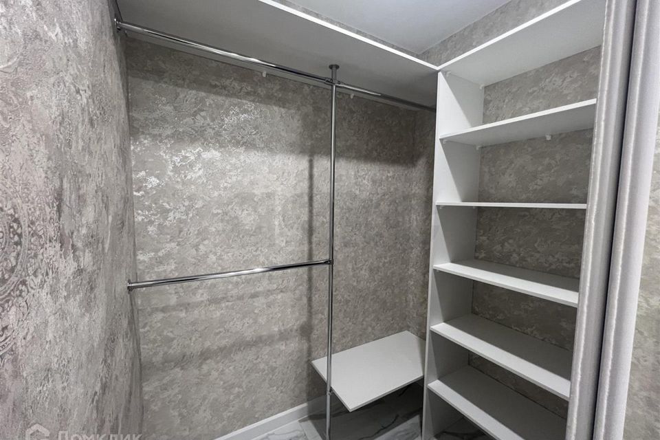 Продаётся 1-комнатная квартира, 43.2 м²