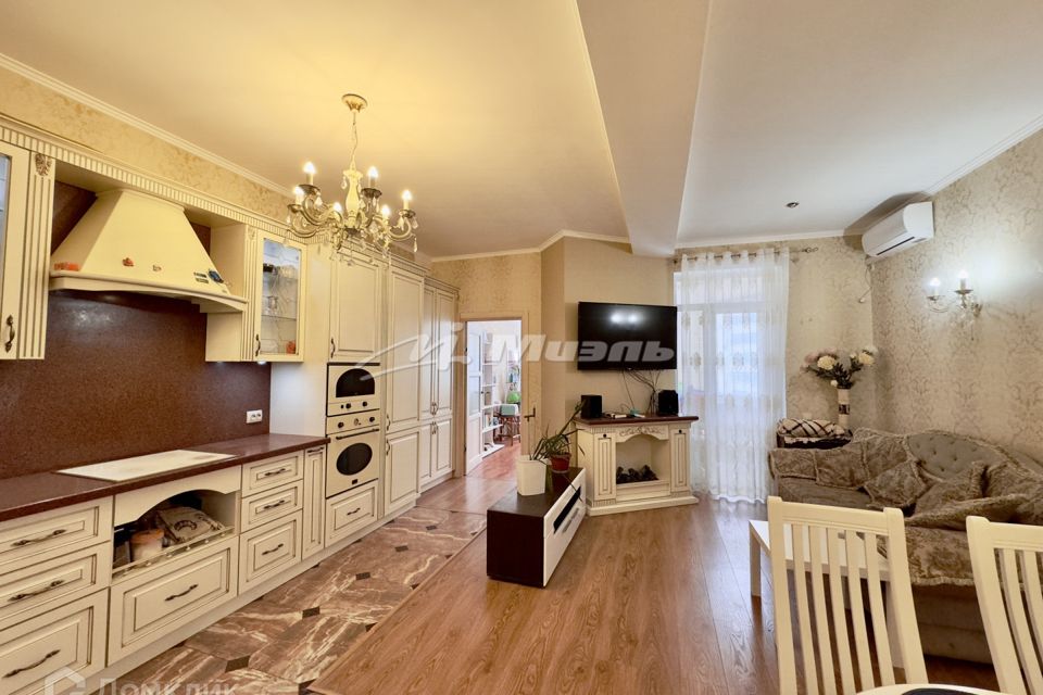 Продаётся 2-комнатная квартира, 68.5 м²
