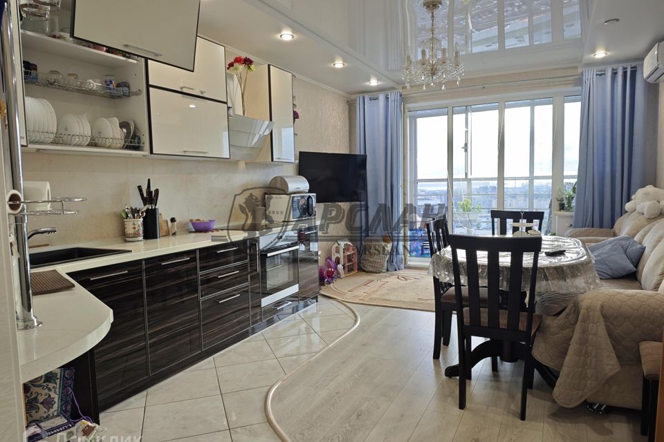 Продаётся 2-комнатная квартира, 80 м²