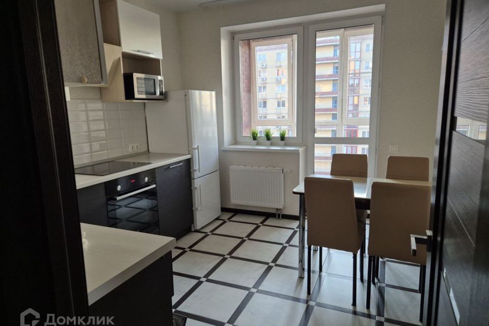 Сдаётся 2-комнатная квартира, 64.6 м²