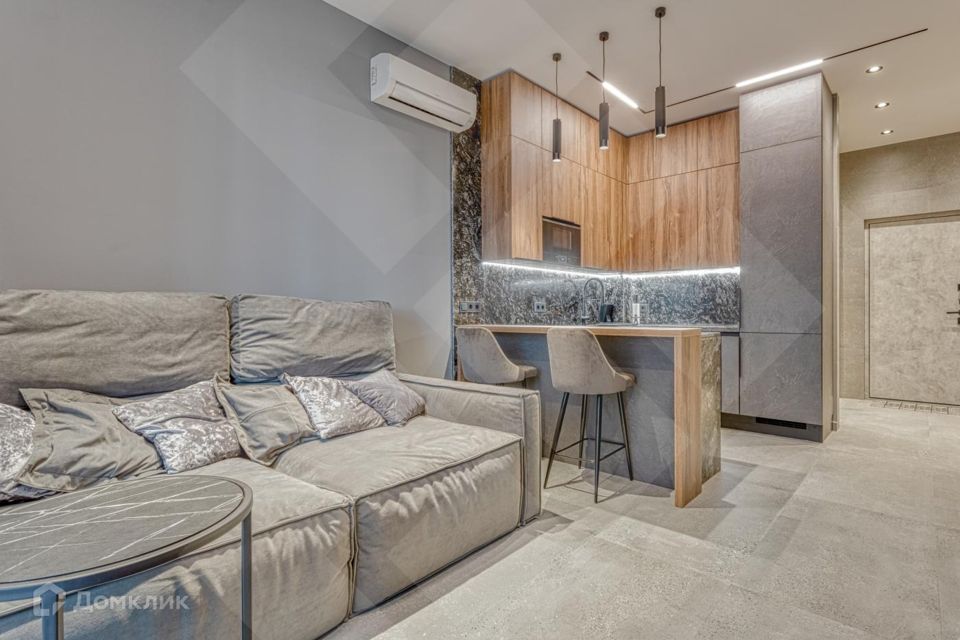 Сдаётся 1-комнатная квартира, 55 м²