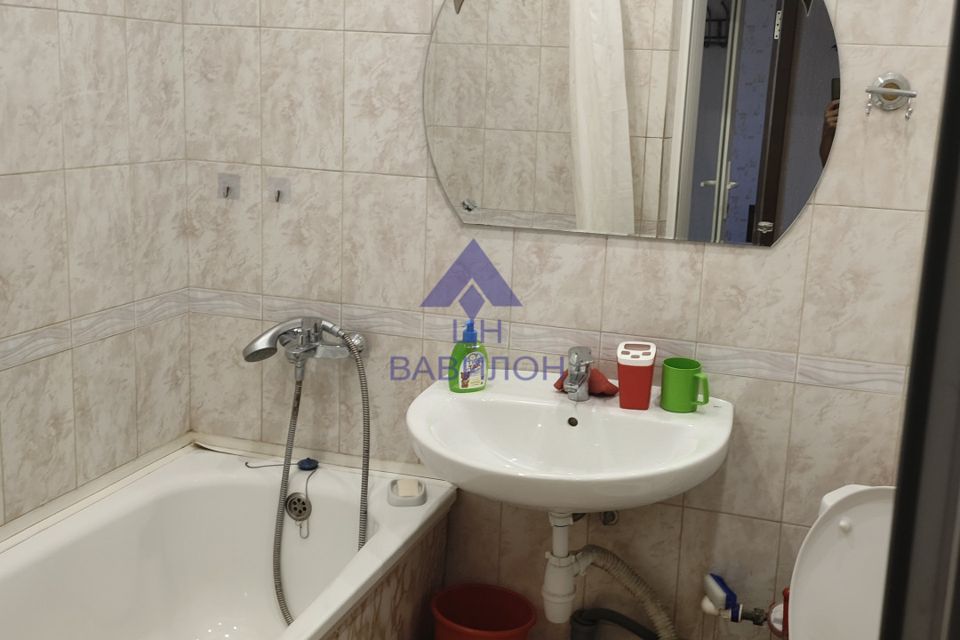 Сдаётся 1-комнатная квартира, 42 м²