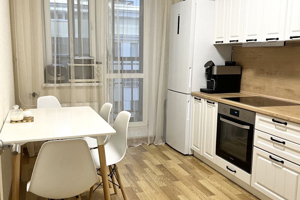 Продаётся 1-комнатная квартира, 47.6 м²