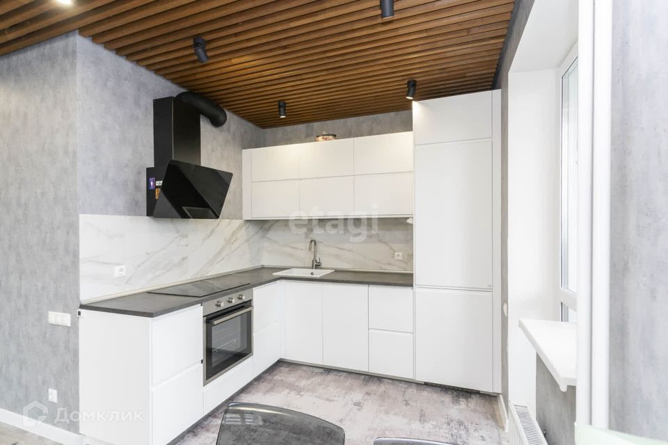 Продаётся 1-комнатная квартира, 52 м²