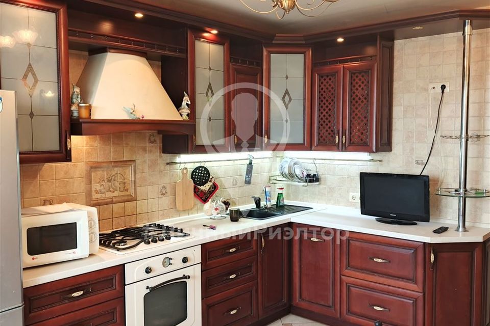Продаётся 2-комнатная квартира, 65.3 м²