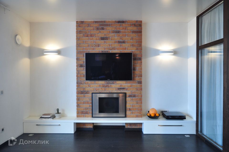 Продаётся 2-комнатная квартира, 75.6 м²
