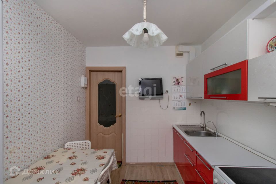 Продаётся 4-комнатная квартира, 83 м²