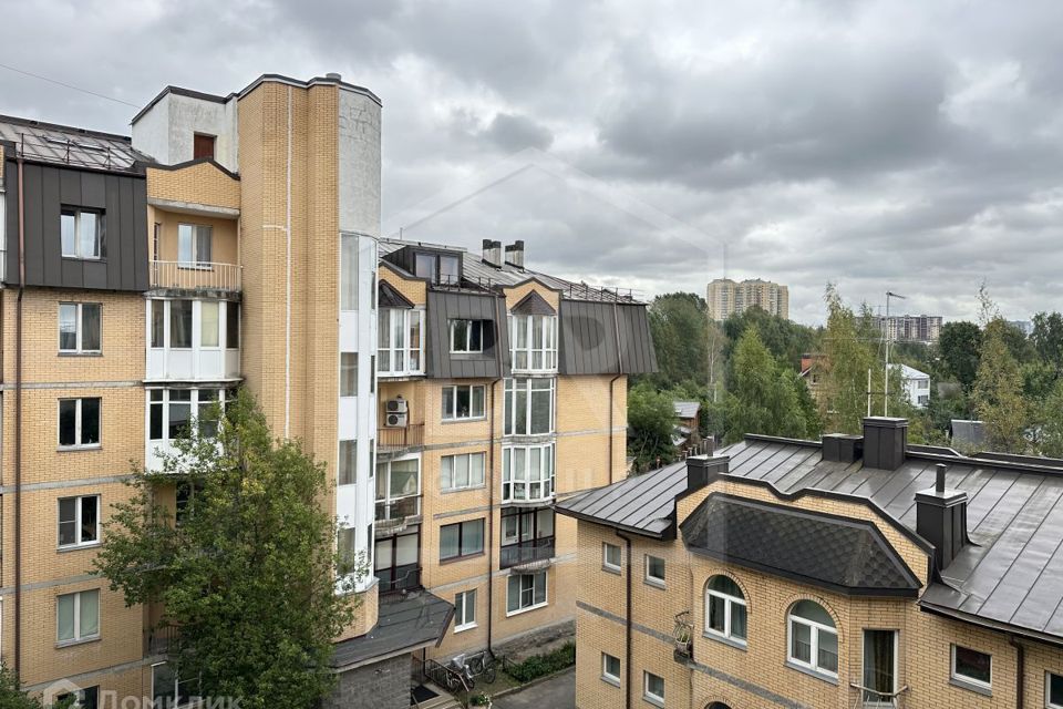 Продаётся 3-комнатная квартира, 105 м²