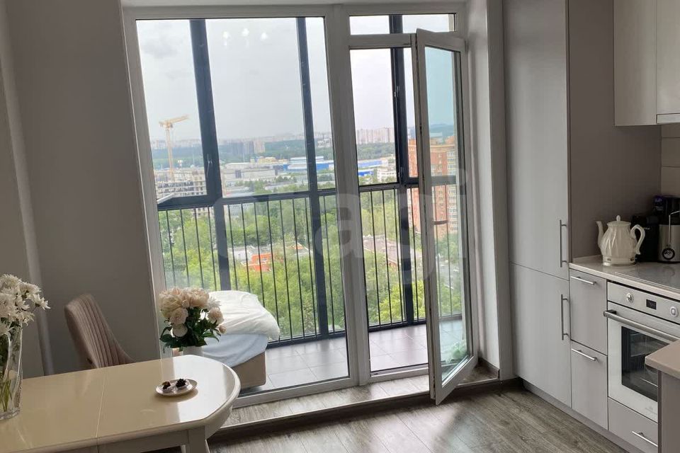 Продаётся 1-комнатная квартира, 42 м²