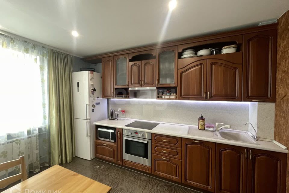 Сдаётся 2-комнатная квартира, 67.8 м²