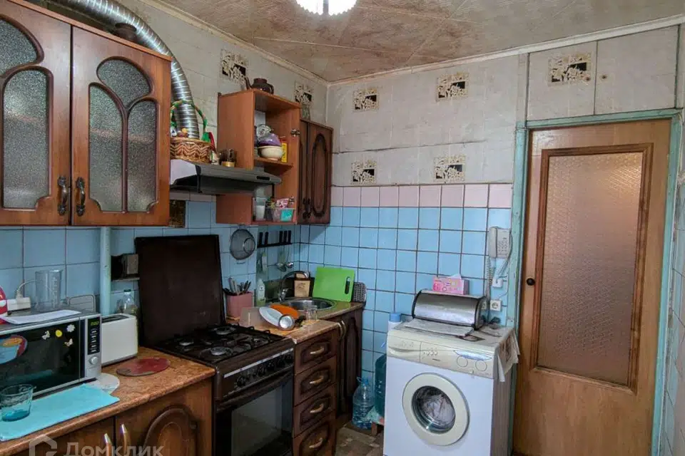 Продаётся 3-комнатная квартира, 61.6 м²