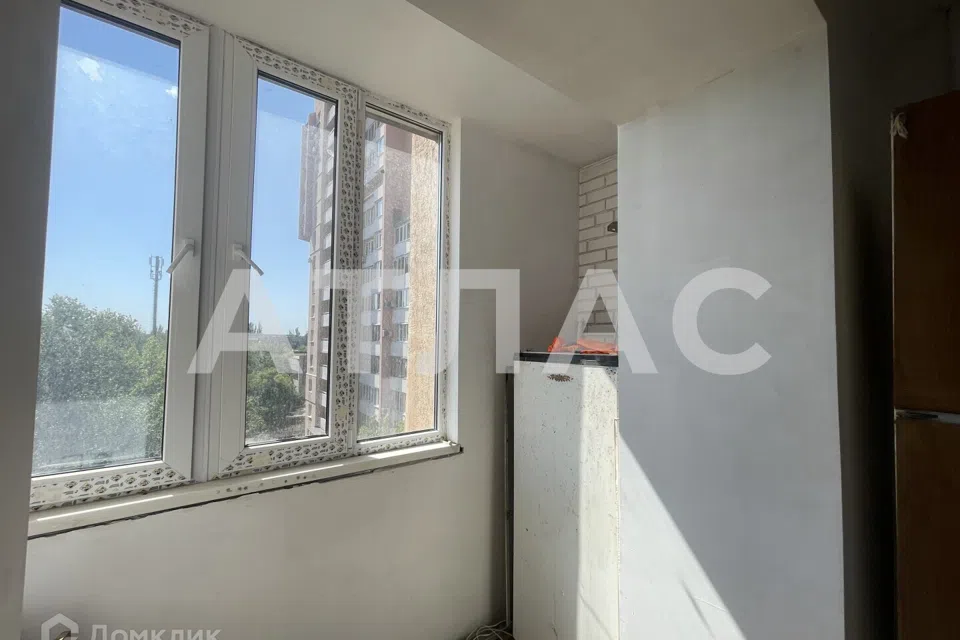 Продаётся 1-комнатная квартира, 37.4 м²