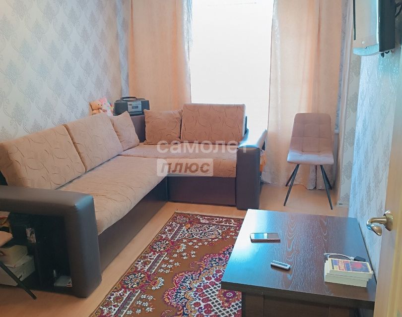 Продаётся 2-комнатная квартира, 43.2 м²