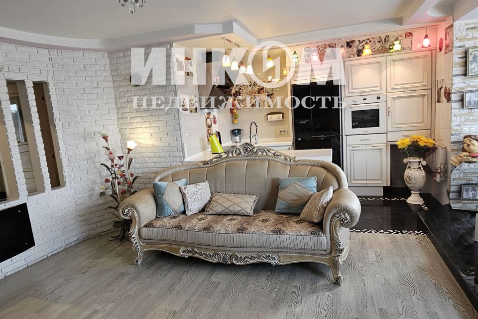 Продаётся 2-комнатная квартира, 58.4 м²