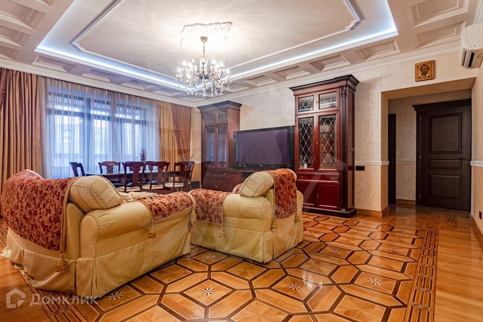 Сдаётся 3-комнатная квартира, 102 м²