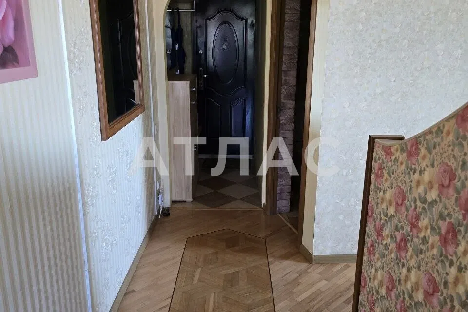 Продаётся 3-комнатная квартира, 46.5 м²