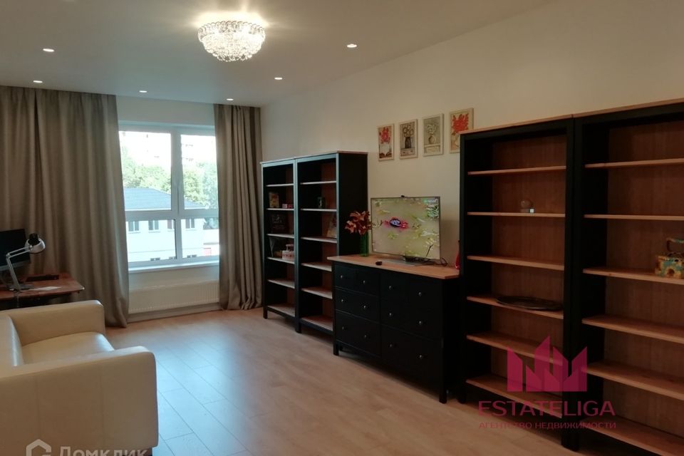Сдаётся 3-комнатная квартира, 98.2 м²